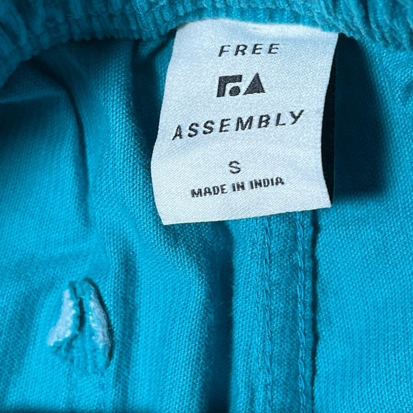 Free Assembly bundle 2 Short boys, Corduroy Sz S - Picture 5 of 10